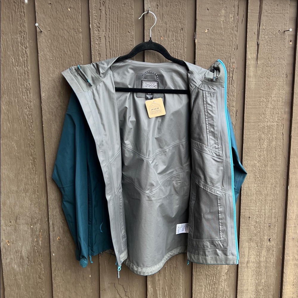 Women's Outdoor Research Aspire Jacket - Picture 4 of 11